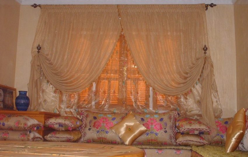Double rideaux pour salon marocain traditionnel